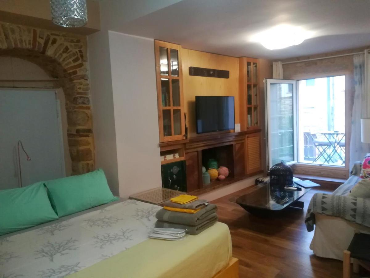 Mastixi Apartment Chios Town Ngoại thất bức ảnh