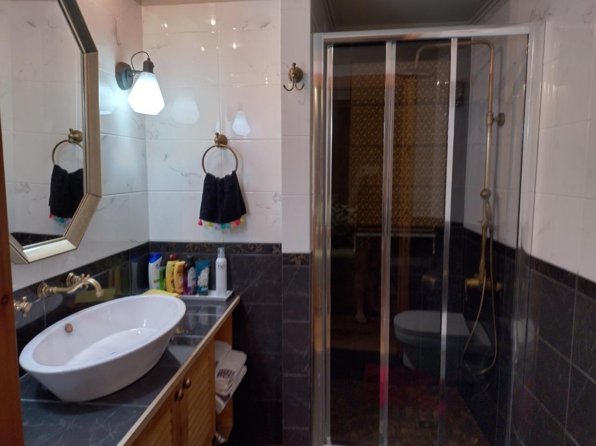 Mastixi Apartment Chios Town Ngoại thất bức ảnh